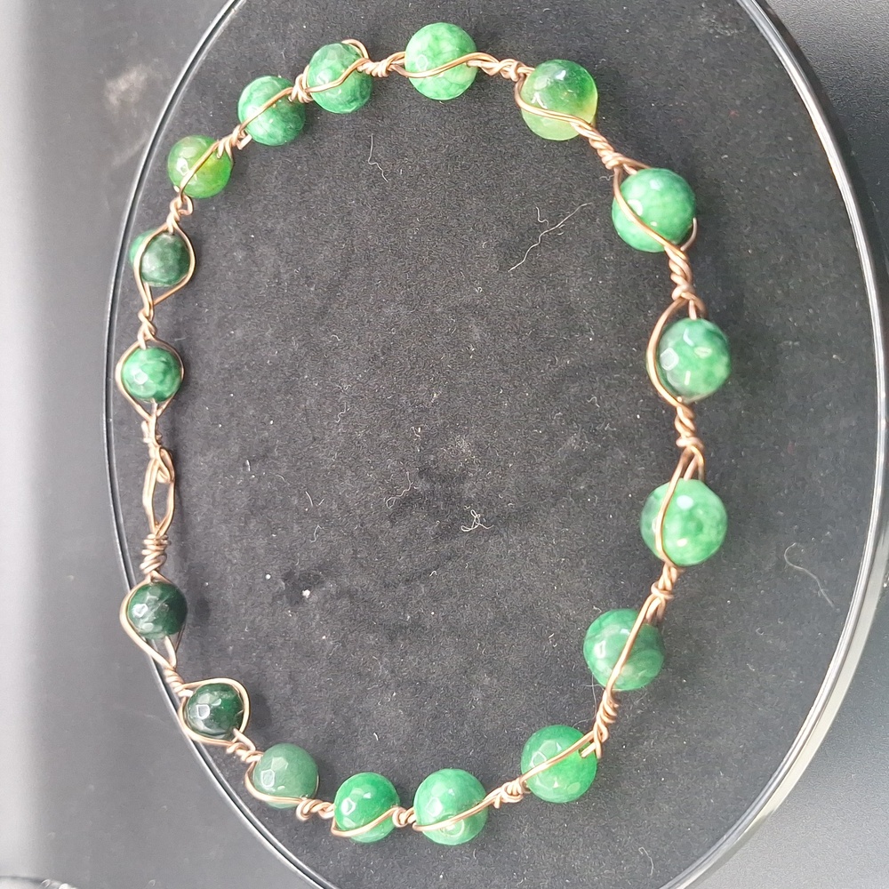 HAND WIRED BEAD CHOKER